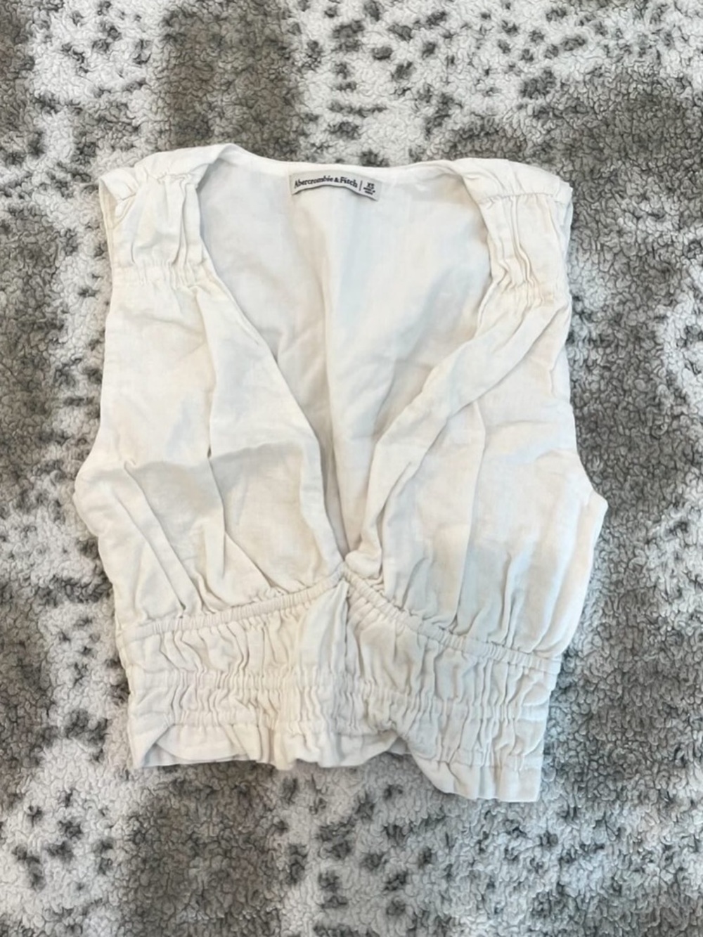 Abercrombie ruched deep v neck cropped top